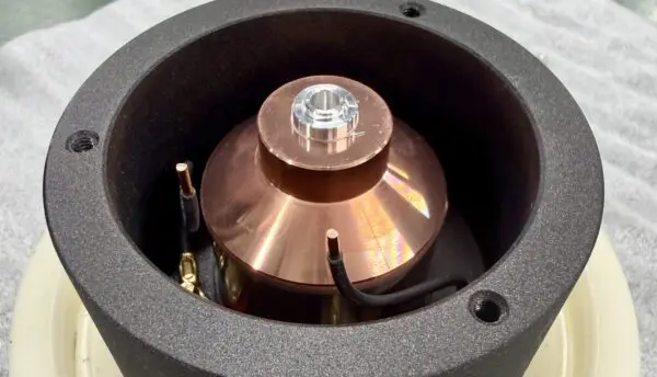 ≪対談≫「T925A-STを聴く──歴代T925系との系譜を辿る」 | Fostex