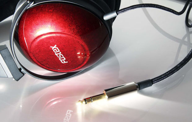 FOSTEX TH900